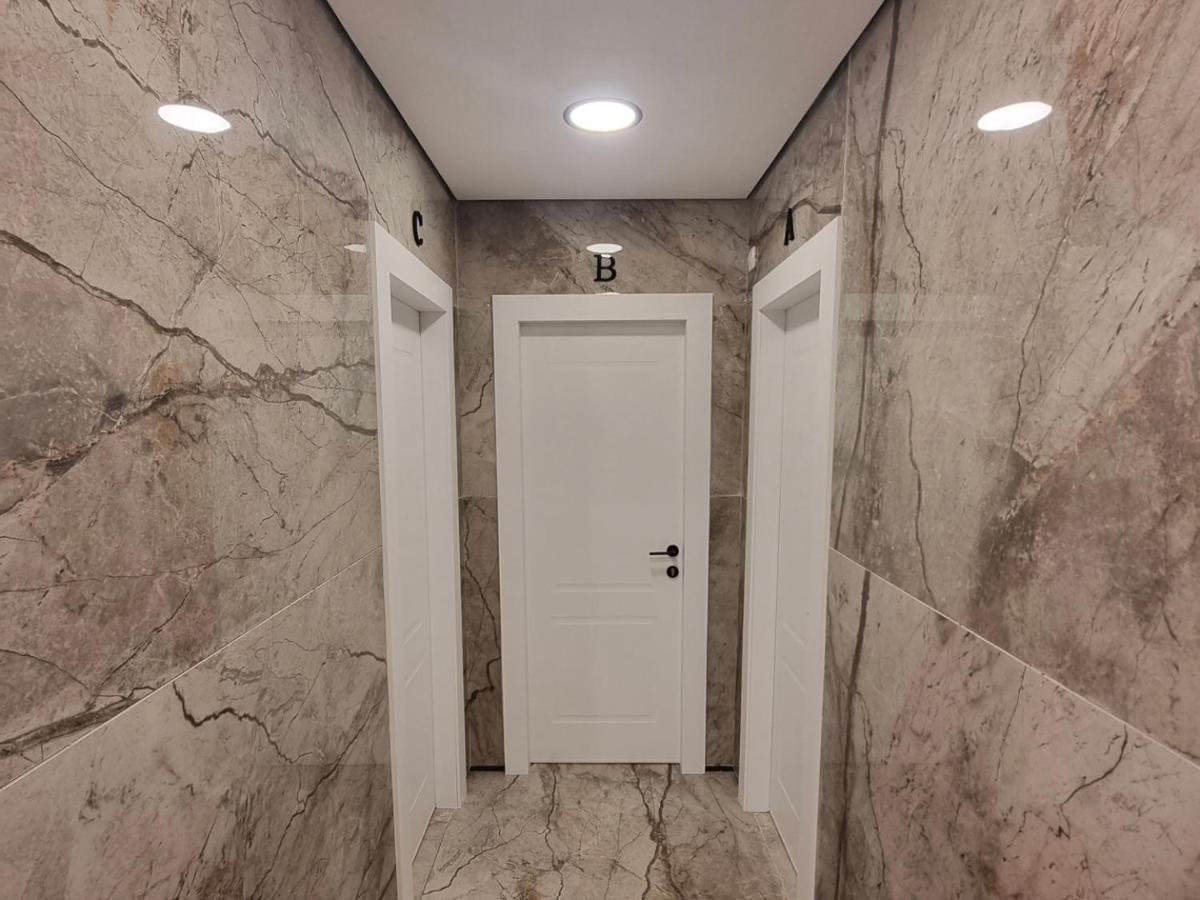 Ferienwohnung הברון Baron Rischon LeZion Exterior foto